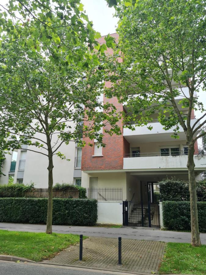 Grand Appartement Dreams Монтеврен Экстерьер фото